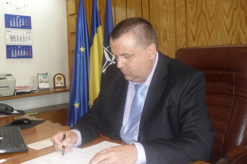 prefectul Adrian Constantinescu