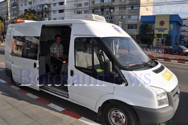 institutie publica in masina