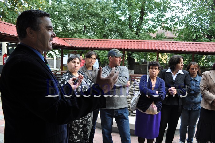 parintii din Ionaseni nu-si lasa copiii la scoala- protest