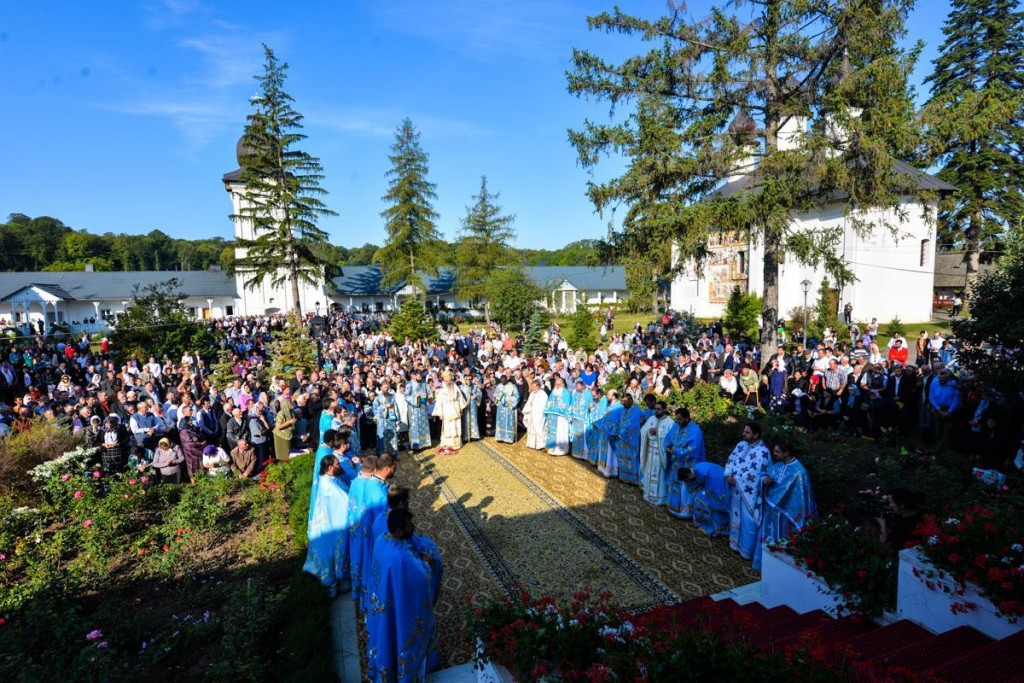 hram manastirea vorona- Botosani