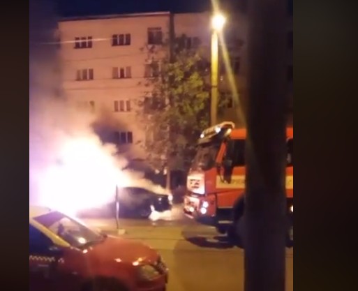 masina incendiata, stiri, botosani , pompieri