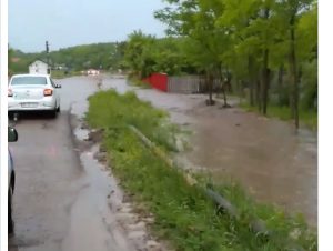 inundatii la intrarea in Todireni- Cernesti- Botosani