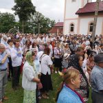 sfintire biserica din satul Maghera- Varfu Campului Botosani, slujba oficiata de Calinic Botosaneanul (5)