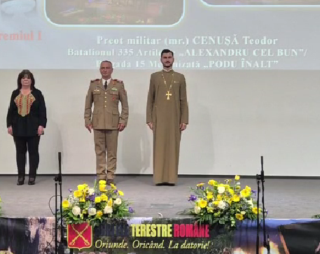FOTO Preotul militar din Botoșani, Teodor Cenușă, premiat la Gala Omul Anului în Forțele Terestre Române